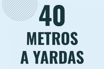 Profesor en pizarra explicando cuanto es 40 metros en yardas o como pasar de 40 m a yd