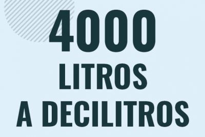 Profesor en pizarra explicando cuanto es 4000 litros en decilitros o como pasar de 4000 l a dl