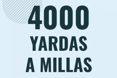 Profesor en pizarra explicando cuanto es 4000 yardas en millas o como pasar de 4000 yd a mi