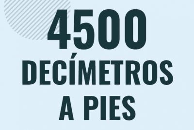 Profesor en pizarra explicando cuanto es 4500 decimetros en pies o como pasar de 4500 dm a ft