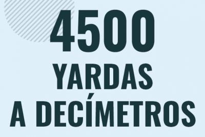 Profesor en pizarra explicando cuanto es 4500 yardas en decimetros o como pasar de 4500 yd a dm