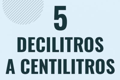 Profesor en pizarra explicando cuanto es 5 decilitros en centilitros o como pasar de 5 dl a cl