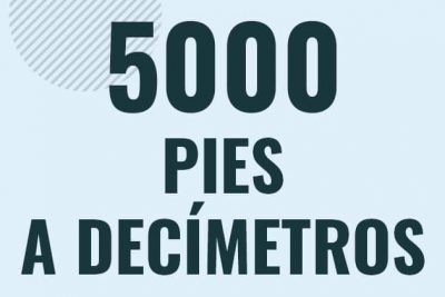 Profesor en pizarra explicando cuanto es 5000 pies en decimetros o como pasar de 5000 ft a dm