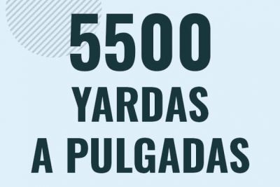Profesor en pizarra explicando cuanto es 5500 yardas en pulgadas o como pasar de 5500 yd a in