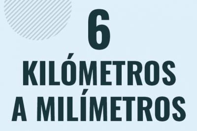 Profesor en pizarra explicando cuanto es 6 kilometros en milimetros o como pasar de 6 km a mm