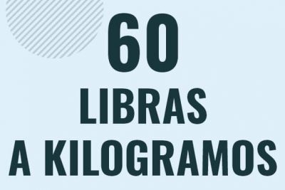 Profesor en pizarra explicando cuanto es 60 libras en kilogramos o como pasar de 60 lb a kg