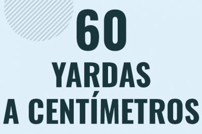 Profesor en pizarra explicando cuanto es 60 yardas en centimetros o como pasar de 60 yd a cm