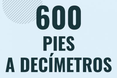 Profesor en pizarra explicando cuanto es 600 pies en decimetros o como pasar de 600 ft a dm