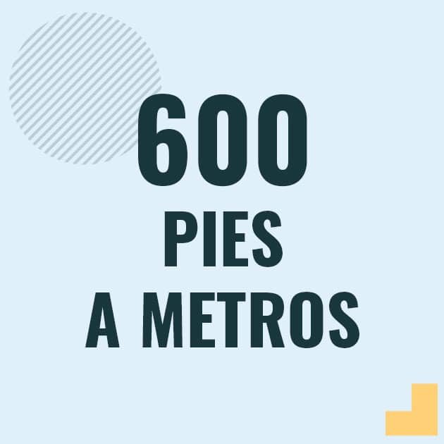 Profesor en pizarra explicando cuanto es 600 pies en metros o como pasar de 600 ft a m