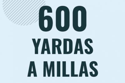 Profesor en pizarra explicando cuanto es 600 yardas en millas o como pasar de 600 yd a mi