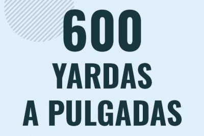 Profesor en pizarra explicando cuanto es 600 yardas en pulgadas o como pasar de 600 yd a in