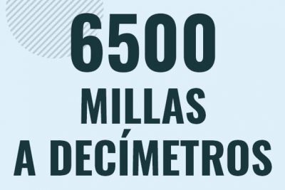 Profesor en pizarra explicando cuanto es 6500 millas en decimetros o como pasar de 6500 mi a dm