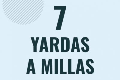 Profesor en pizarra explicando cuanto es 7 yardas en millas o como pasar de 7 yd a mi