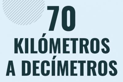 Profesor en pizarra explicando cuanto es 70 kilometros en decimetros o como pasar de 70 km a dm