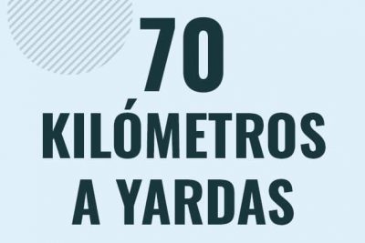 Profesor en pizarra explicando cuanto es 70 kilometros en yardas o como pasar de 70 km a yd