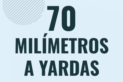 Profesor en pizarra explicando cuanto es 70 milimetros en yardas o como pasar de 70 mm a yd