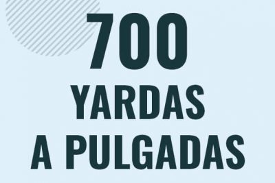 Profesor en pizarra explicando cuanto es 700 yardas en pulgadas o como pasar de 700 yd a in