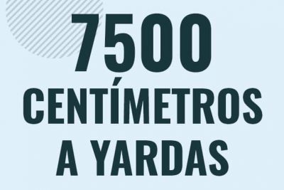 Profesor en pizarra explicando cuanto es 7500 centimetros en yardas o como pasar de 7500 cm a yd