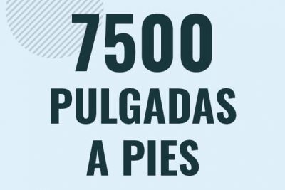 Profesor en pizarra explicando cuanto es 7500 pulgadas en pies o como pasar de 7500 in a ft