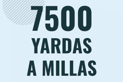 Profesor en pizarra explicando cuanto es 7500 yardas en millas o como pasar de 7500 yd a mi