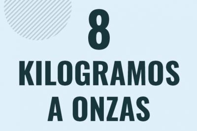 Profesor en pizarra explicando cuanto es 8 kilogramos en onzas o como pasar de 8 kg a oz