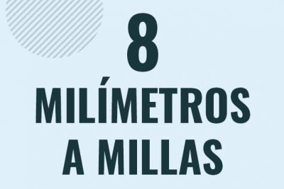 Profesor en pizarra explicando cuanto es 8 milimetros en millas o como pasar de 8 mm a mi