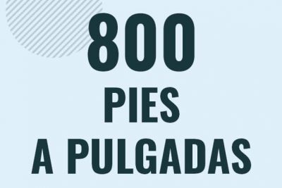 Profesor en pizarra explicando cuanto es 800 pies en pulgadas o como pasar de 800 ft a in