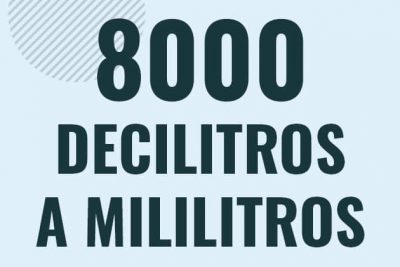 Profesor en pizarra explicando cuanto es 8000 decilitros en mililitros o como pasar de 8000 dl a ml