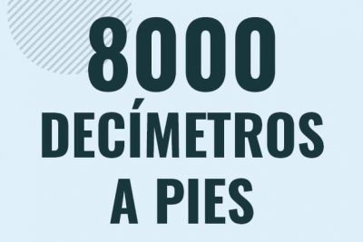 Profesor en pizarra explicando cuanto es 8000 decimetros en pies o como pasar de 8000 dm a ft