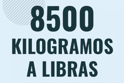 Profesor en pizarra explicando cuanto es 8500 kilogramos en libras o como pasar de 8500 kg a lb