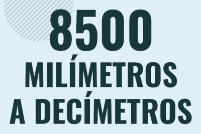Profesor en pizarra explicando cuanto es 8500 milimetros en decimetros o como pasar de 8500 mm a dm