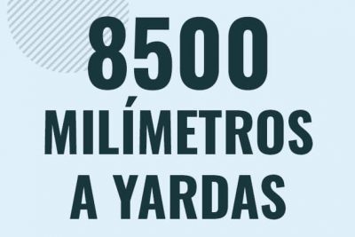 Profesor en pizarra explicando cuanto es 8500 milimetros en yardas o como pasar de 8500 mm a yd