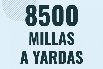 Profesor en pizarra explicando cuanto es 8500 millas en yardas o como pasar de 8500 mi a yd