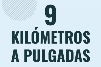 Profesor en pizarra explicando cuanto es 9 kilometros en pulgadas o como pasar de 9 km a in