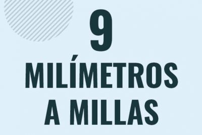 Profesor en pizarra explicando cuanto es 9 milimetros en millas o como pasar de 9 mm a mi