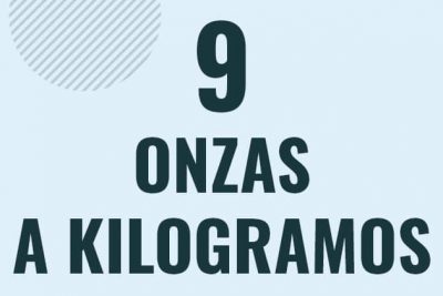 Profesor en pizarra explicando cuanto es 9 onzas en kilogramos o como pasar de 9 oz a kg