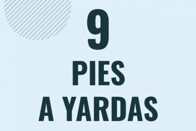 Profesor en pizarra explicando cuanto es 9 pies en yardas o como pasar de 9 ft a yd