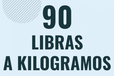Profesor en pizarra explicando cuanto es 90 libras en kilogramos o como pasar de 90 lb a kg