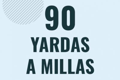 Profesor en pizarra explicando cuanto es 90 yardas en millas o como pasar de 90 yd a mi