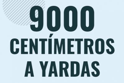 Profesor en pizarra explicando cuanto es 9000 centimetros en yardas o como pasar de 9000 cm a yd