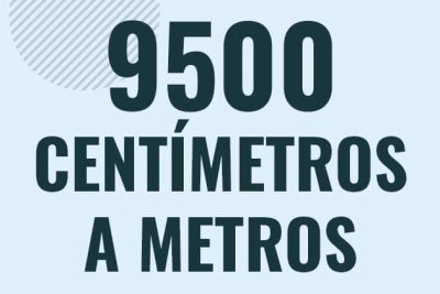 Profesor en pizarra explicando cuanto es 9500 centimetros en metros o como pasar de 9500 cm a m