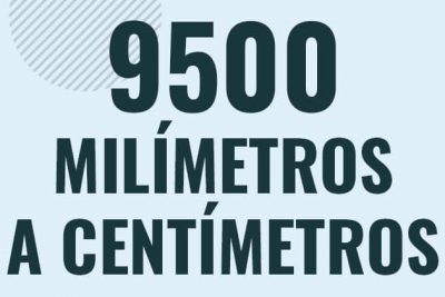Profesor en pizarra explicando cuanto es 9500 milimetros en centimetros o como pasar de 9500 mm a cm